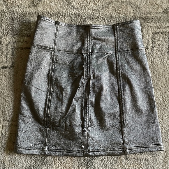 Free People Holding Onto A Dream Metallic Silver Coated Mini Skirt - Picture 2 of 13